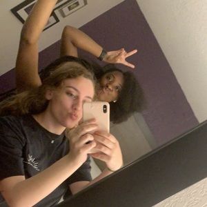 Meet your Posher, Bella